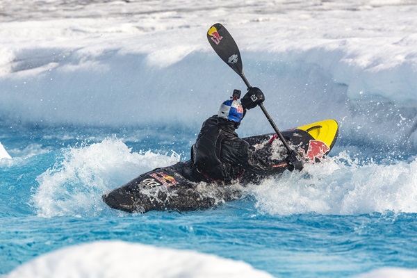 New Red Bull TV Documentary ‘Ice Waterfalls’ Unveils the Epic Journey of Aniol Serrasolses in Norway