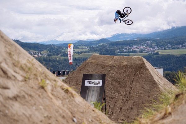 Godziek Secures Thrilling Slopestyle Victory At Red Bull Crankworx Innsbruck