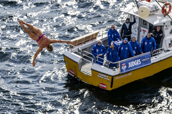 Red Bull Cliff Diving: Heslop Wins Big As Iffland Cruises To Causeway Coast Victory