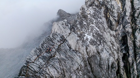 Brazilian Red Bull Ultrarunner Fernanda Maciel Nears Seven Summits Dream with Carstensz Pyramid Record